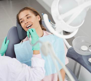 woman getting dental veneers done