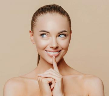 Woman with perfect white teeth